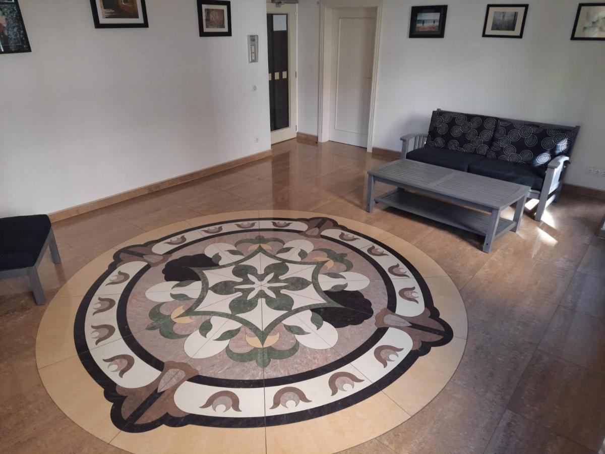 Apartman Nad Kolonadou Карловы Вары Экстерьер фото